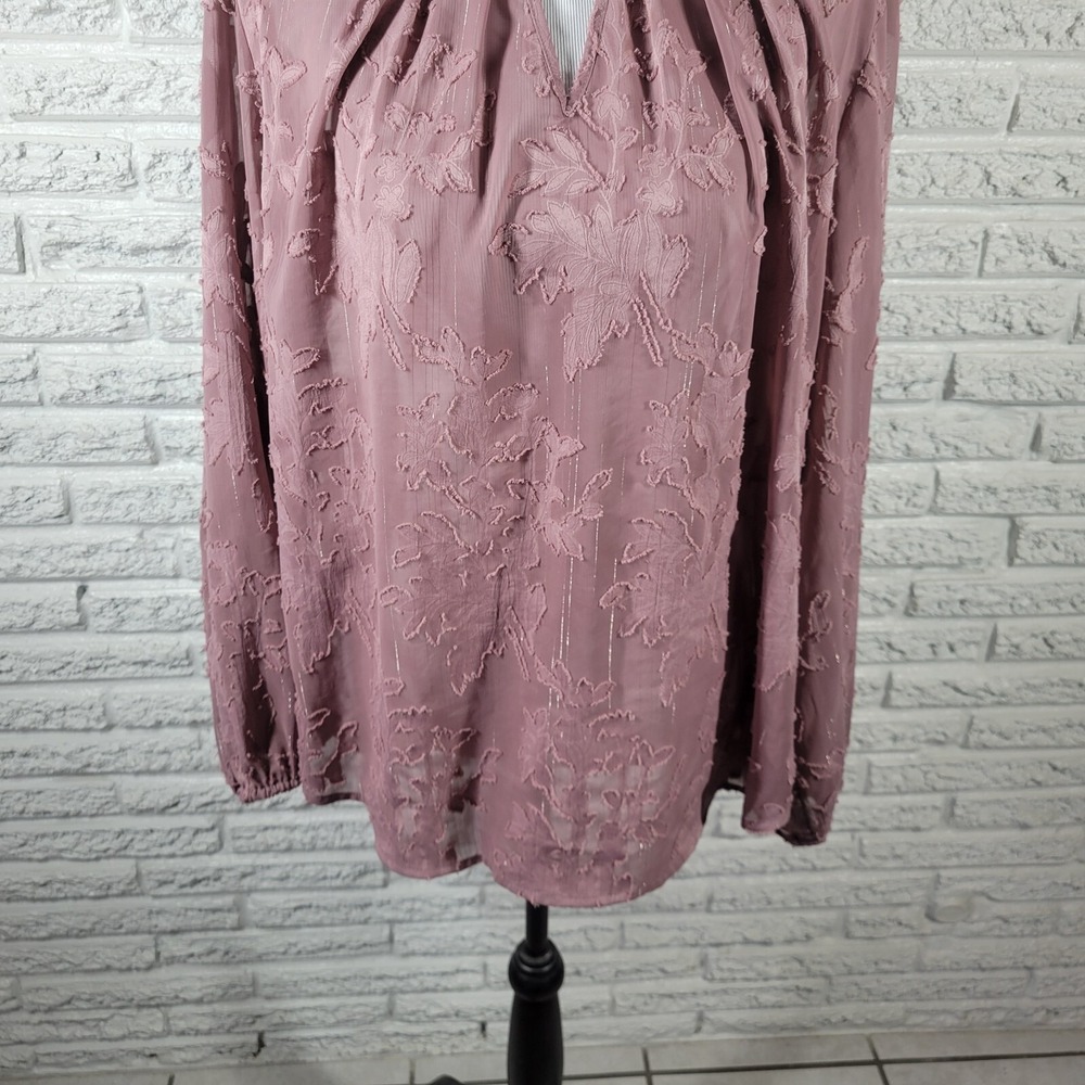 Liz Claiborne 1X Lavender Blouse Top Plus Size Boat Neck Metallic Long Sleeve - Picture 4 of 10